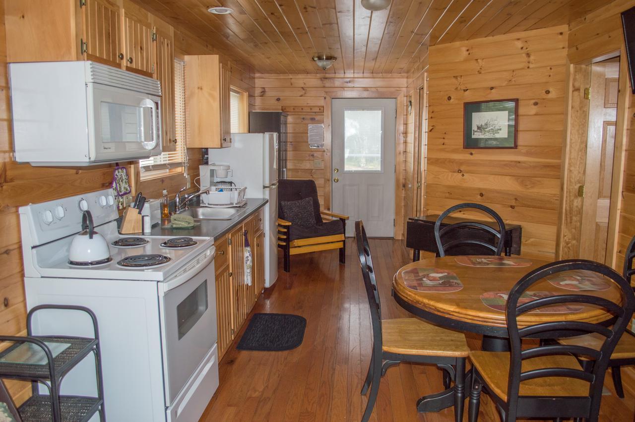 فندق Naplesفي  Bayview Cabins المظهر الخارجي الصورة
